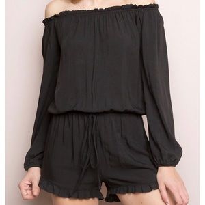 Brandy Melville Gabriella Off the Shoulder Romper
